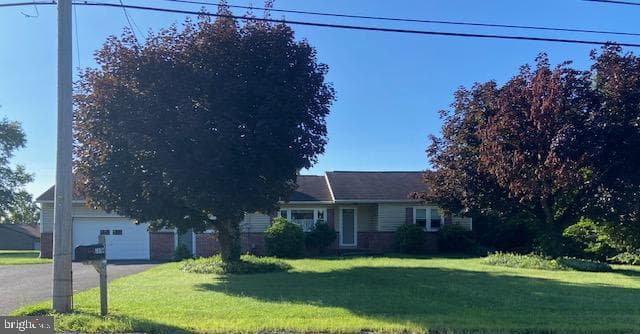 105 N Ridge Road photo 1