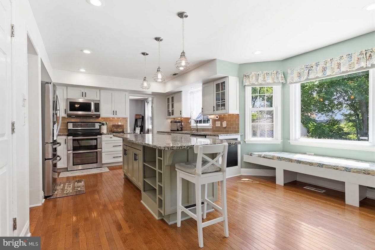 469 Stanford Road photo 2