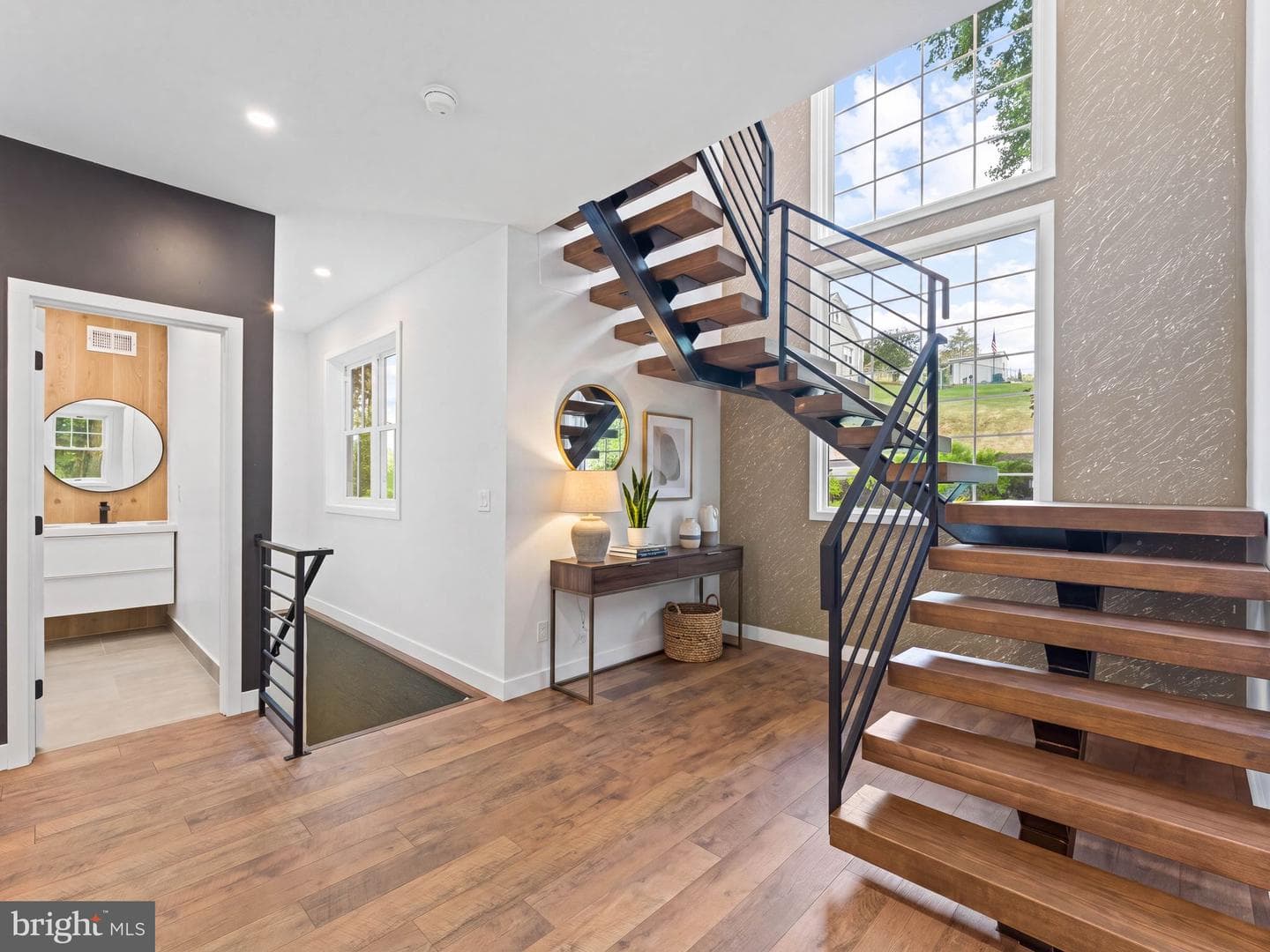 4642 Belmont Avenue photo 13