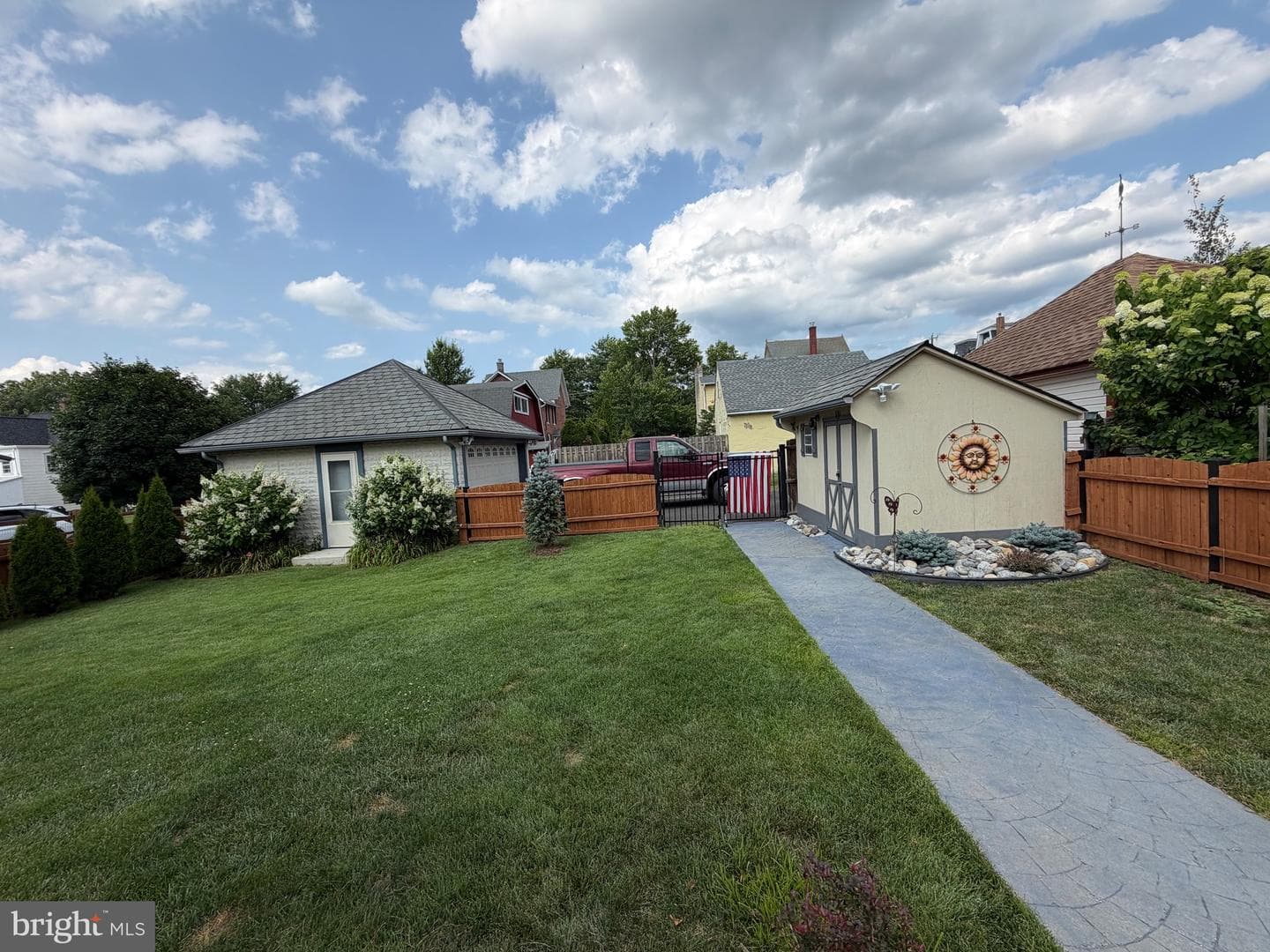 97 Wilson Avenue photo 14