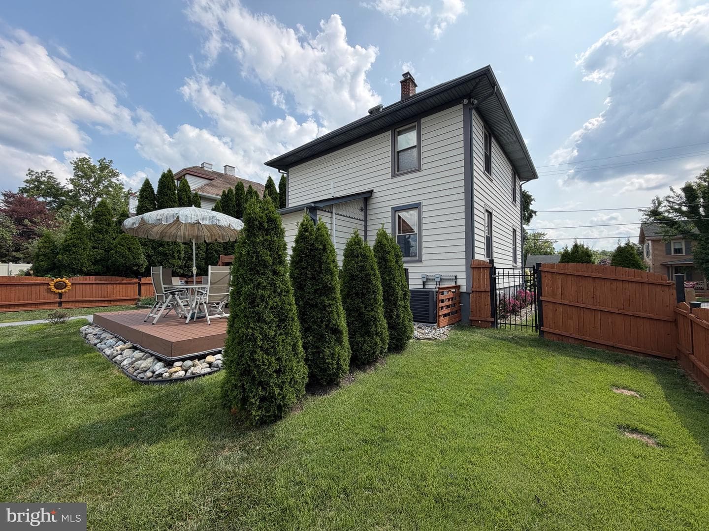 97 Wilson Avenue photo 5