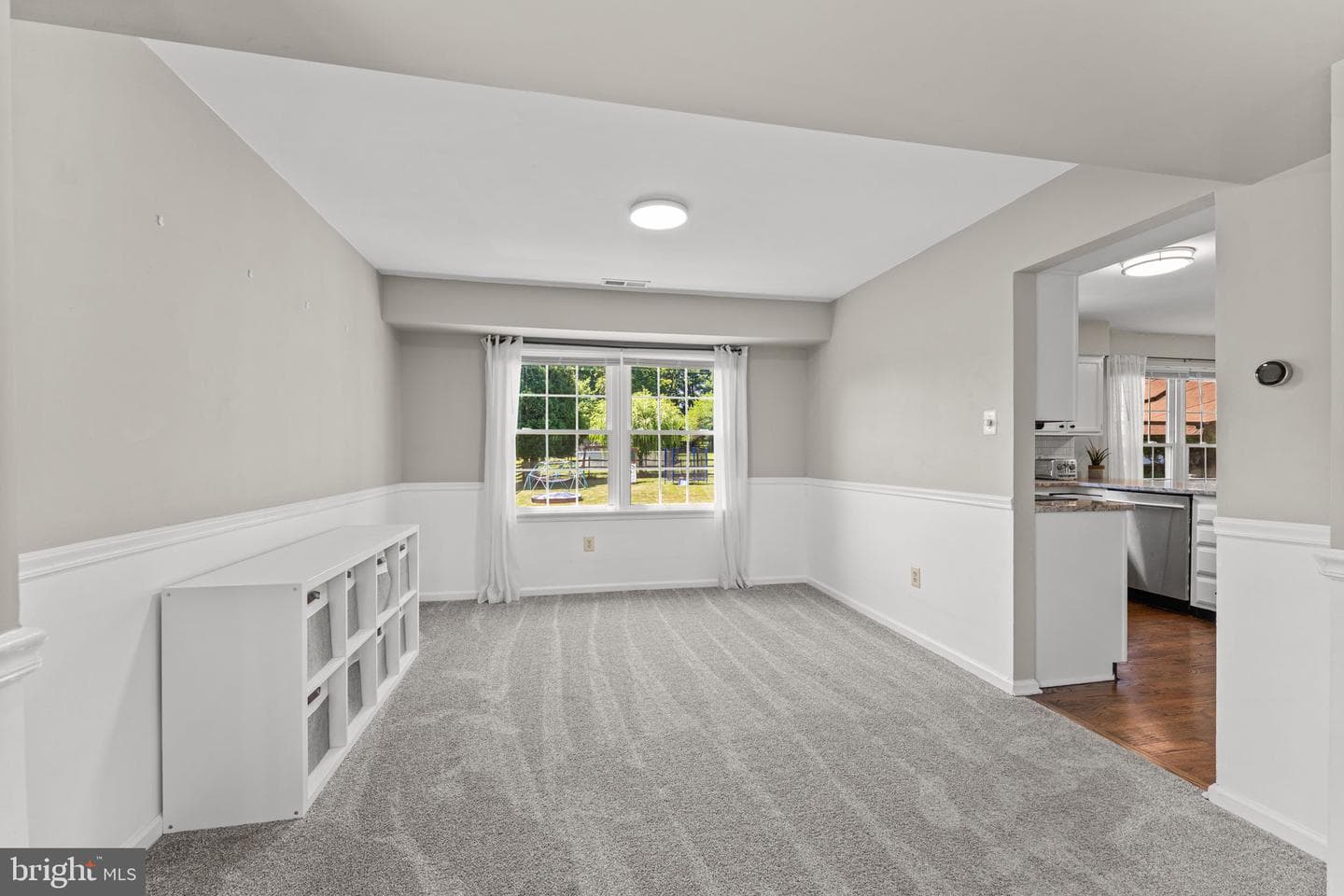 209 E Fairwood Drive photo 9