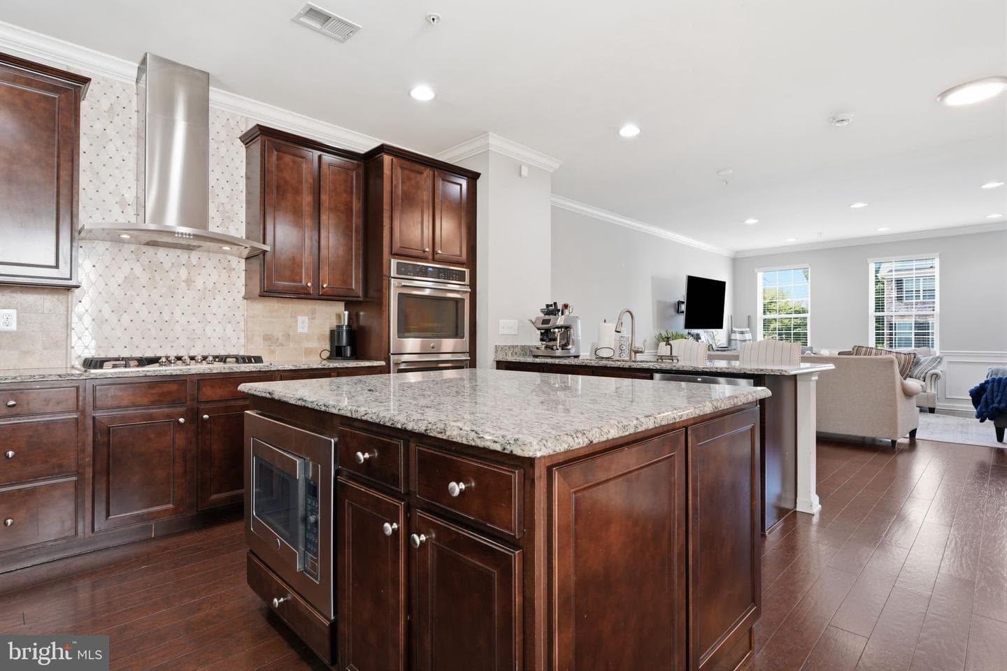 1573 Hickory Lane photo 15