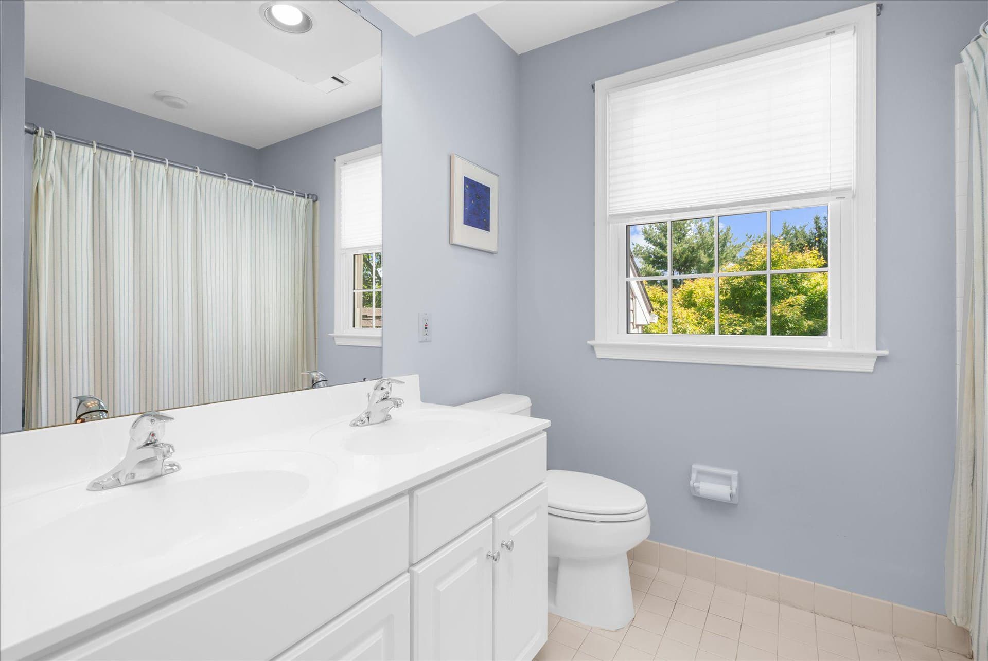 2028 Farmview Drive photo 40