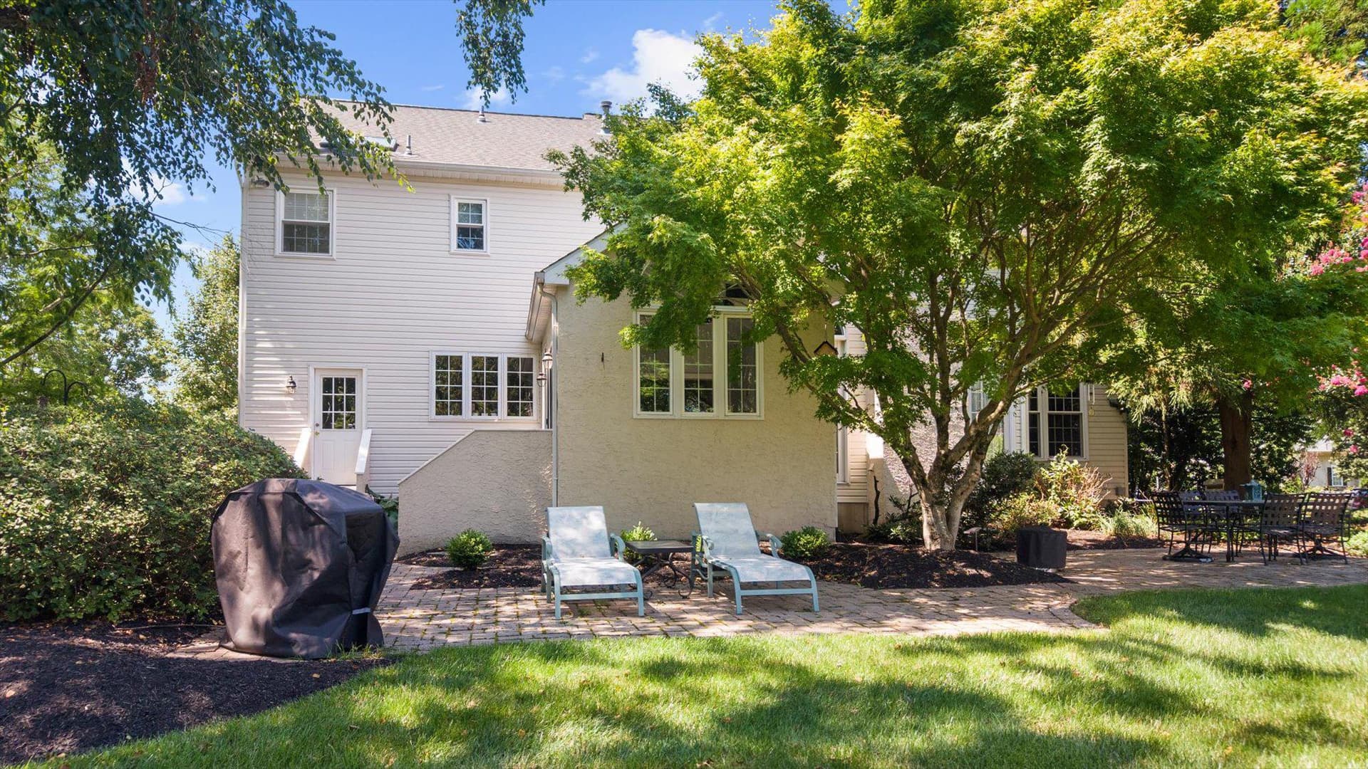2028 Farmview Drive photo 48