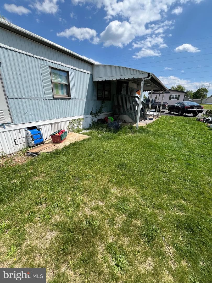 7612 Hunter Drive photo 2