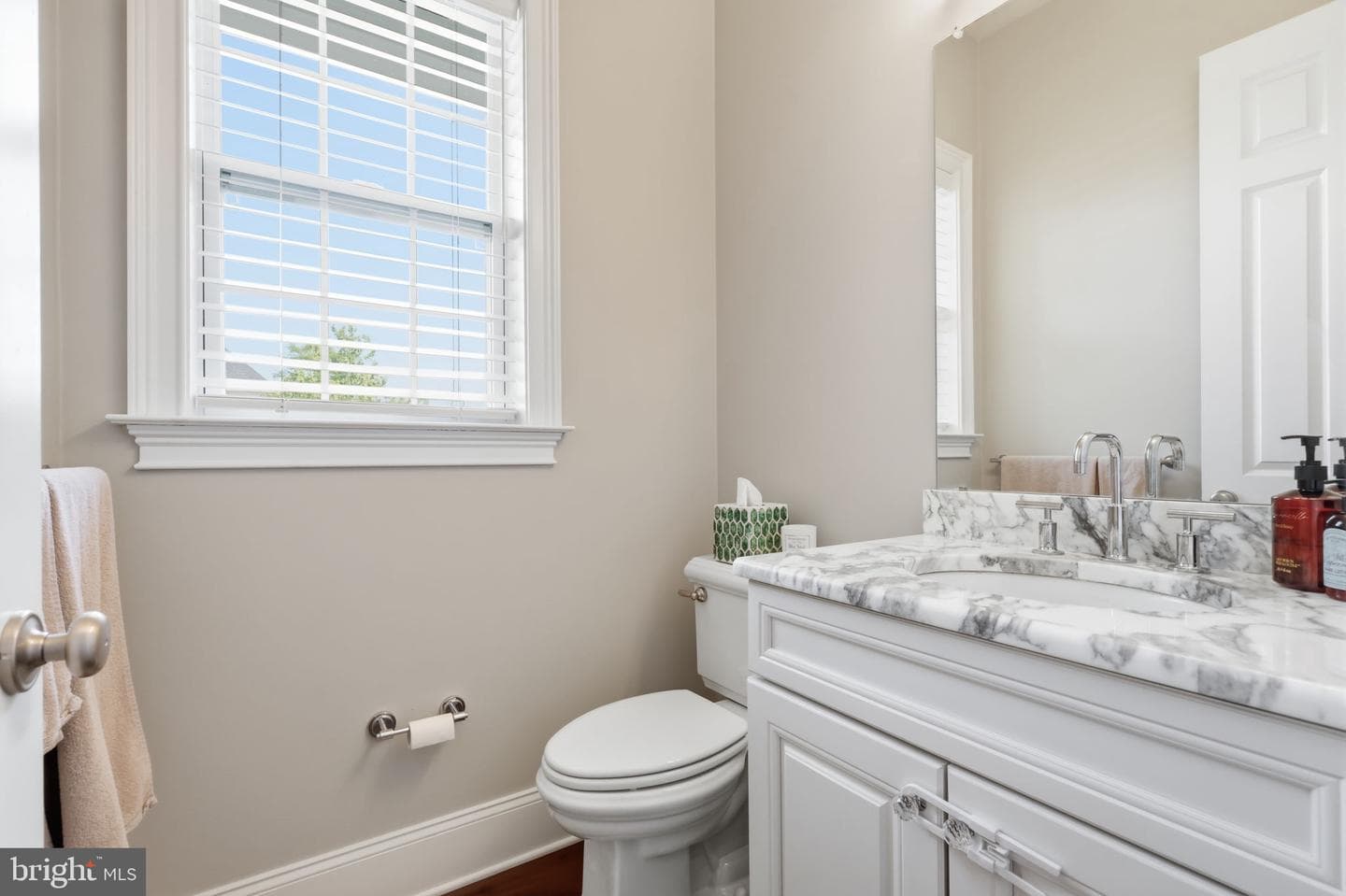 3969 Hillcrest Drive photo 27