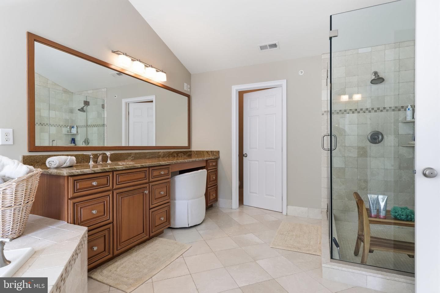 3969 Hillcrest Drive photo 43