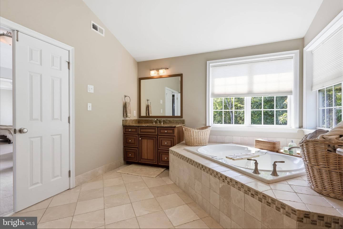 3969 Hillcrest Drive photo 44