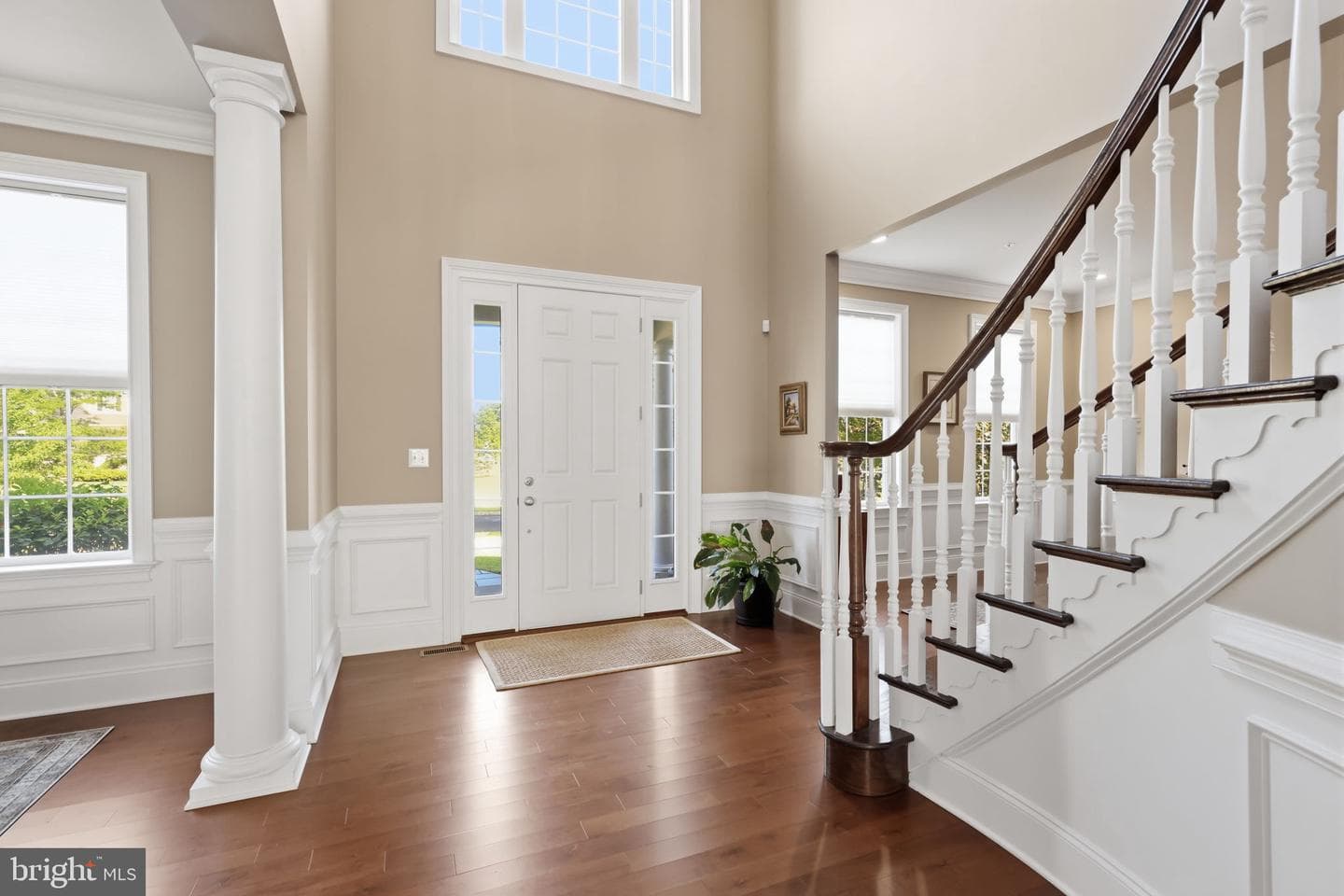 3969 Hillcrest Drive photo 5