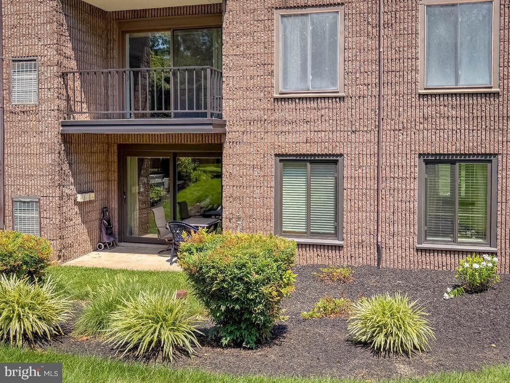 79 Oakridge Drive