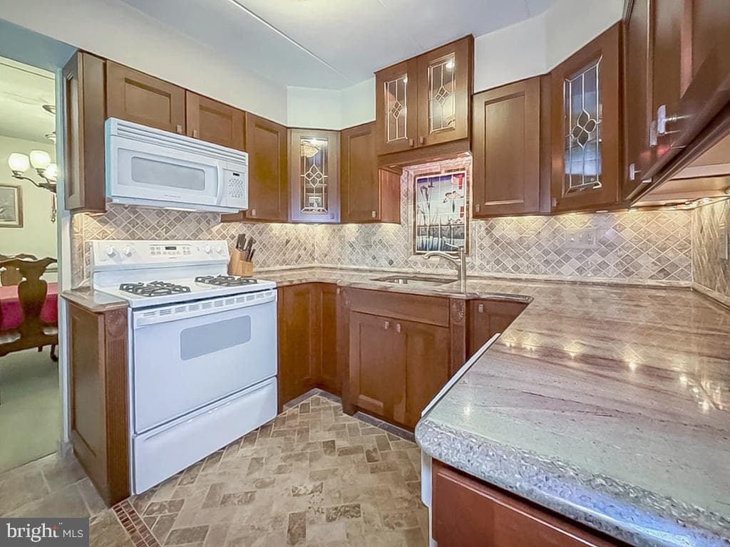 79 Oakridge Drive photo 14