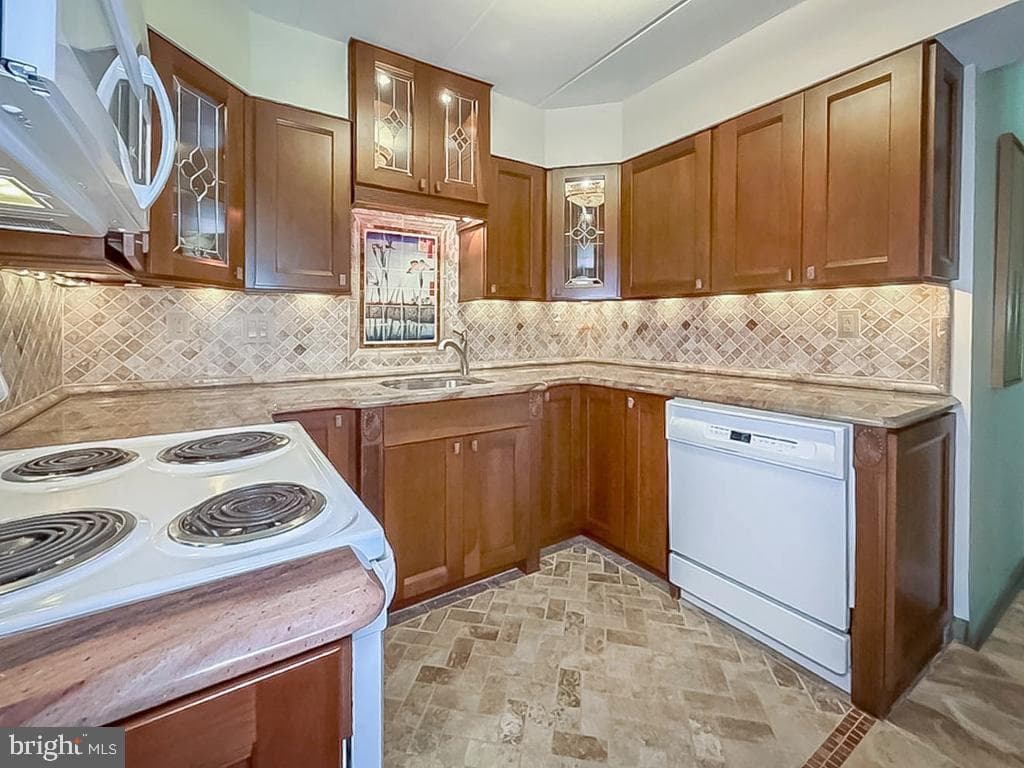 79 Oakridge Drive photo 18