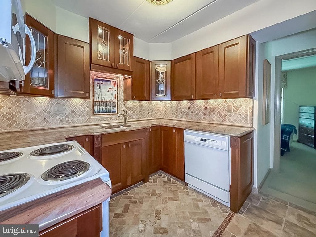 79 Oakridge Drive photo 19