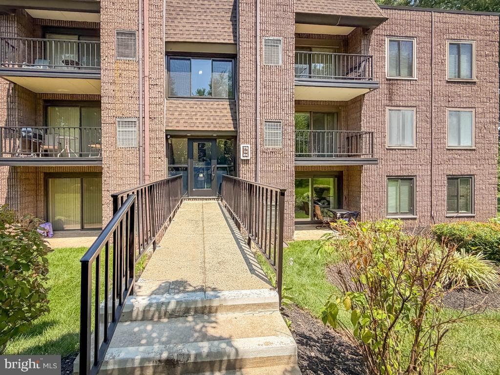 79 Oakridge Drive photo 29