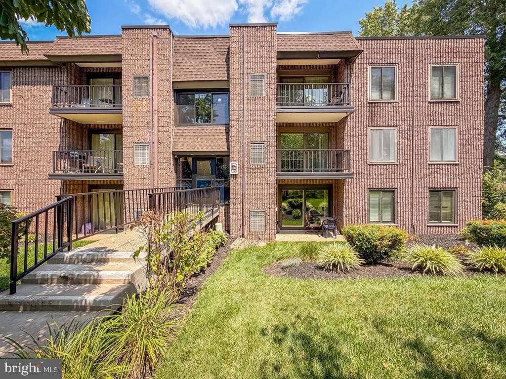 79 Oakridge Drive photo 31
