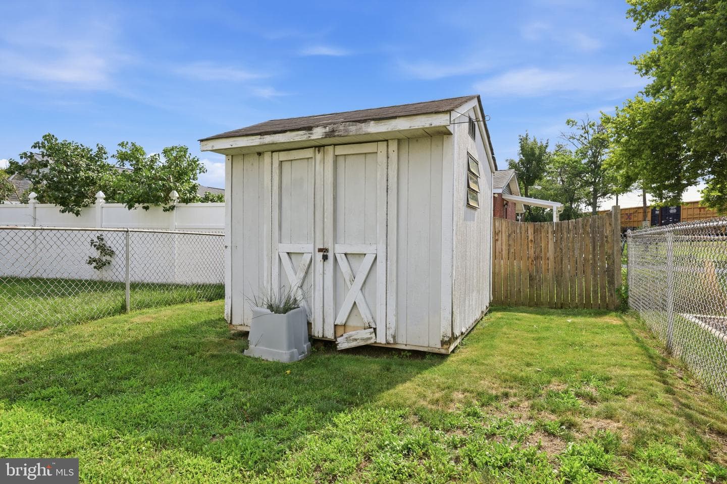 346 Taft Street photo 24