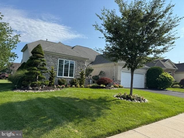 937 Laurens Lane photo 2