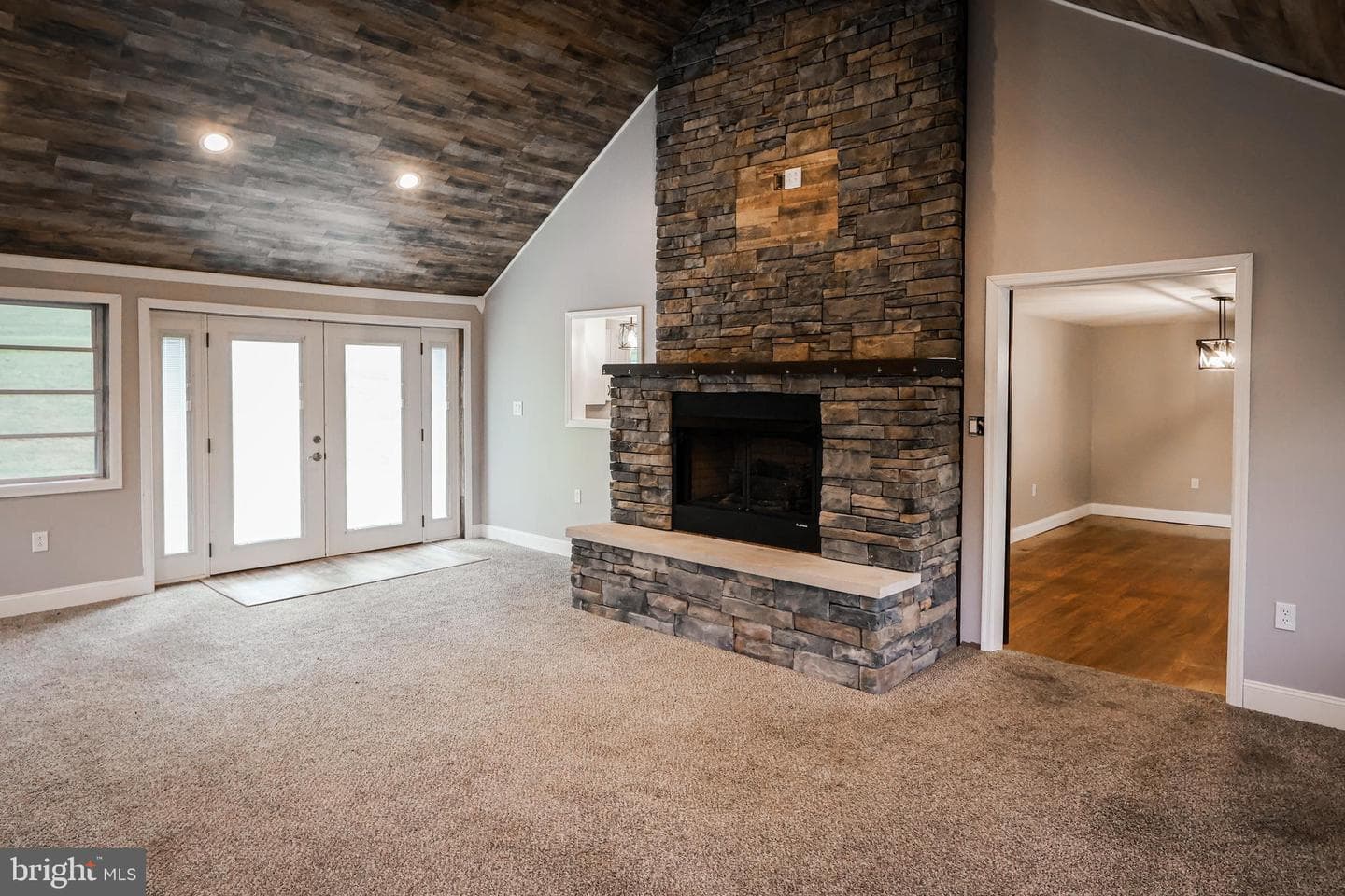 989 Blackhawk Road photo 13