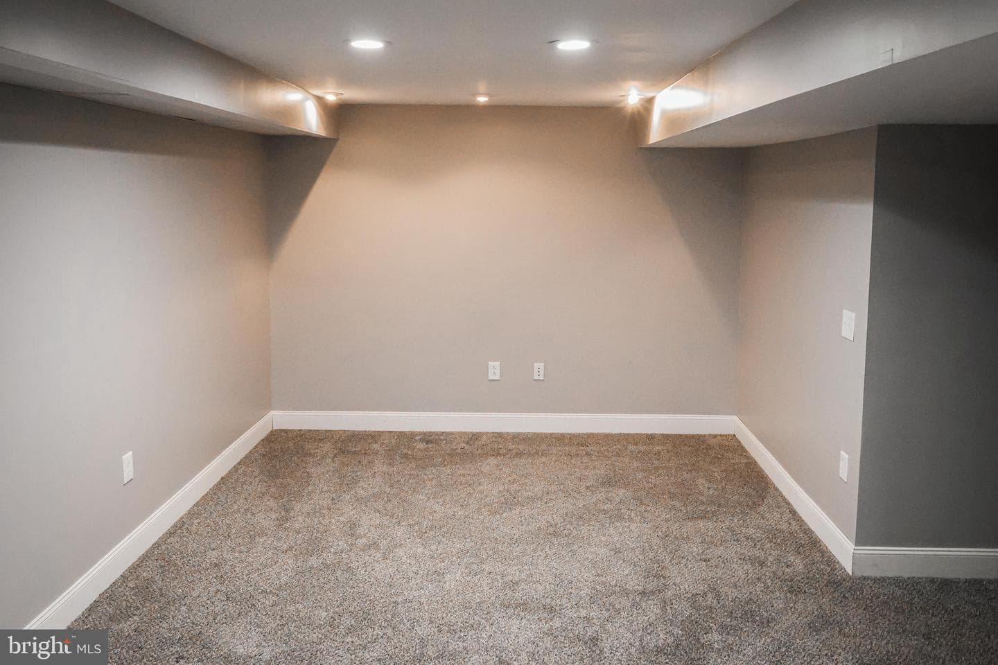 989 Blackhawk Road photo 21