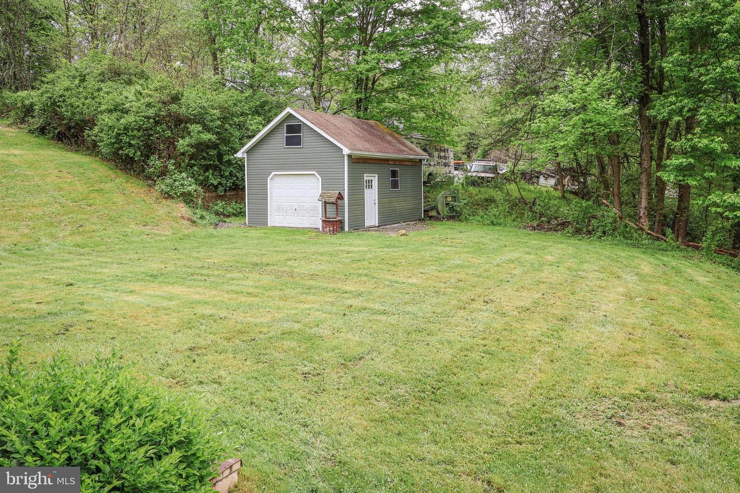 989 Blackhawk Road photo 24