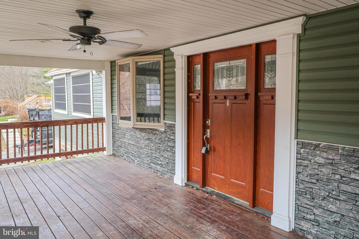989 Blackhawk Road photo 3