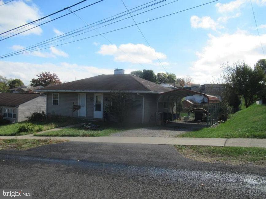 1205 Augusta Avenue photo 1