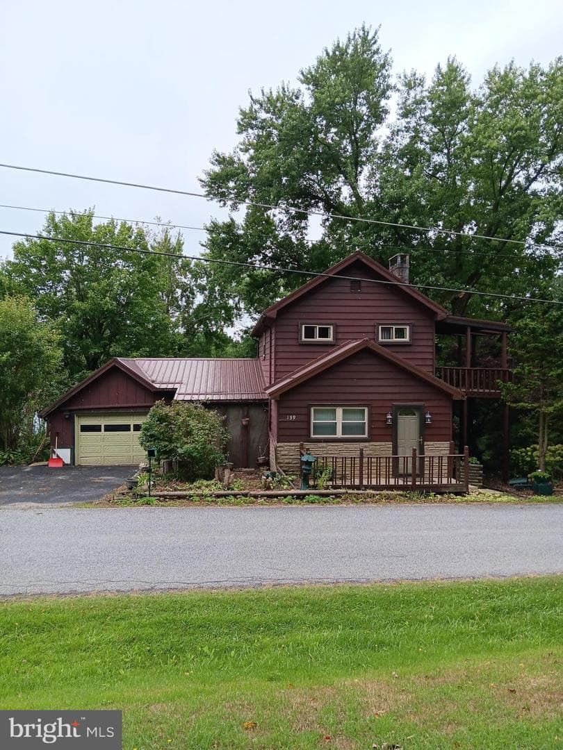 139 Church St. photo 2