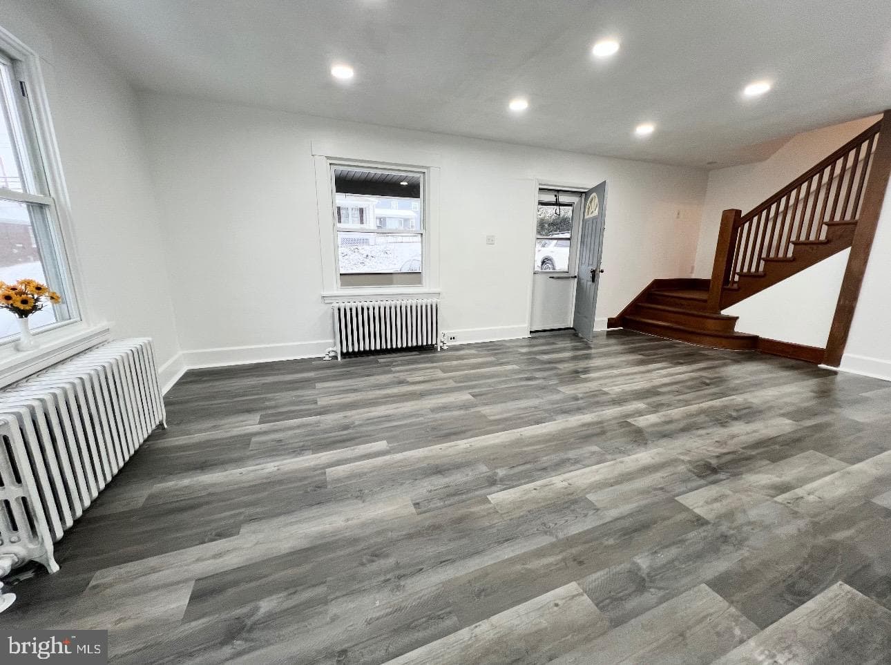 545 Summit Avenue photo 1