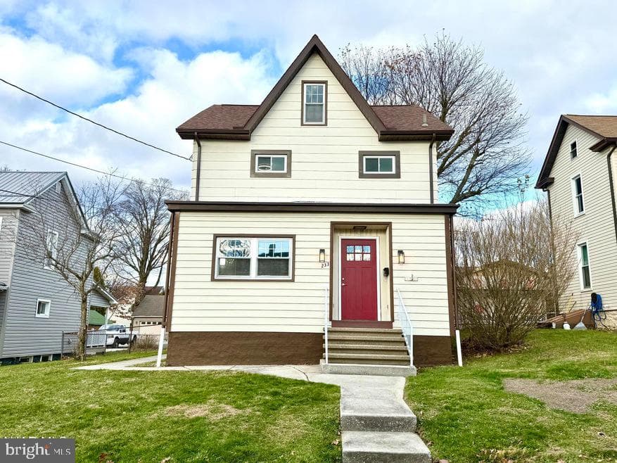 233 Columbus Avenue, Cresson