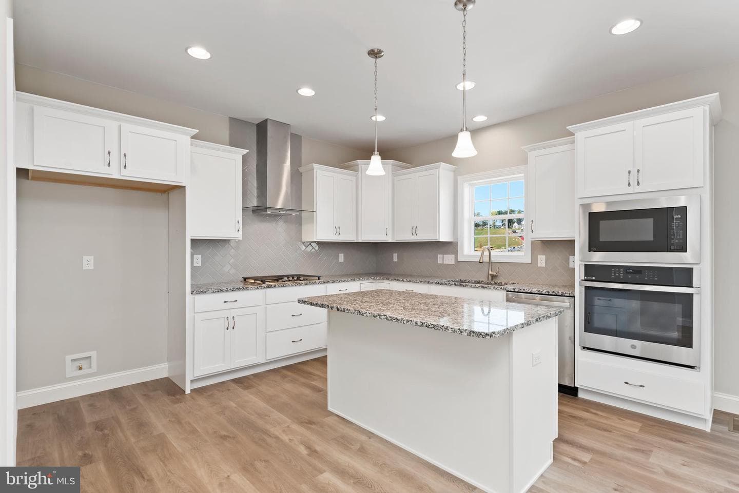 2082 N Autumn Chase Drive N photo 23