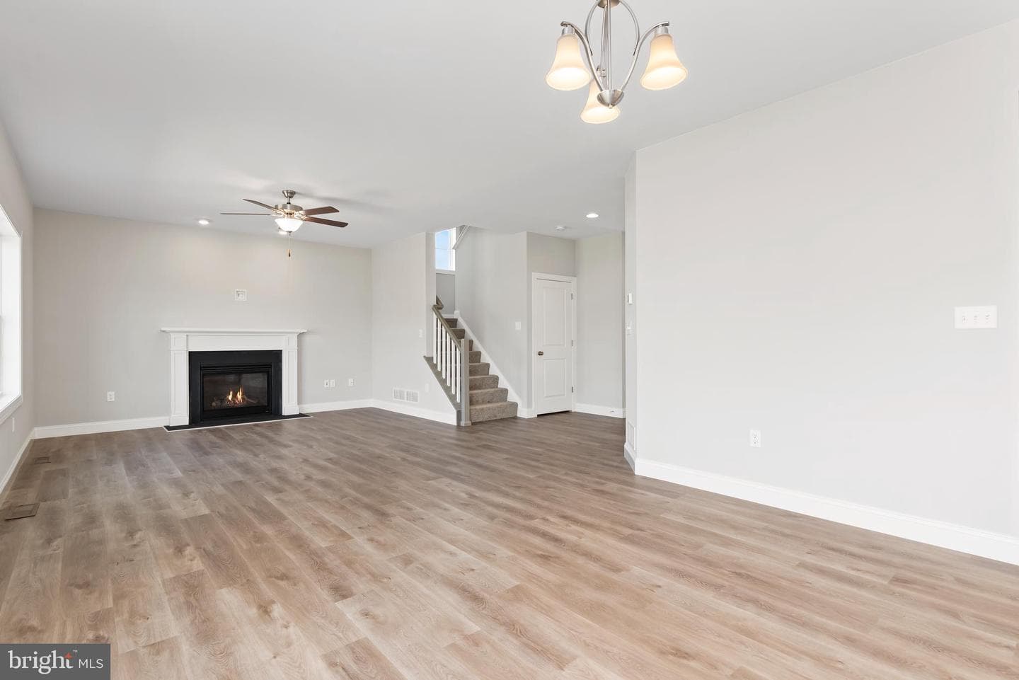 2082 N Autumn Chase Drive N photo 7