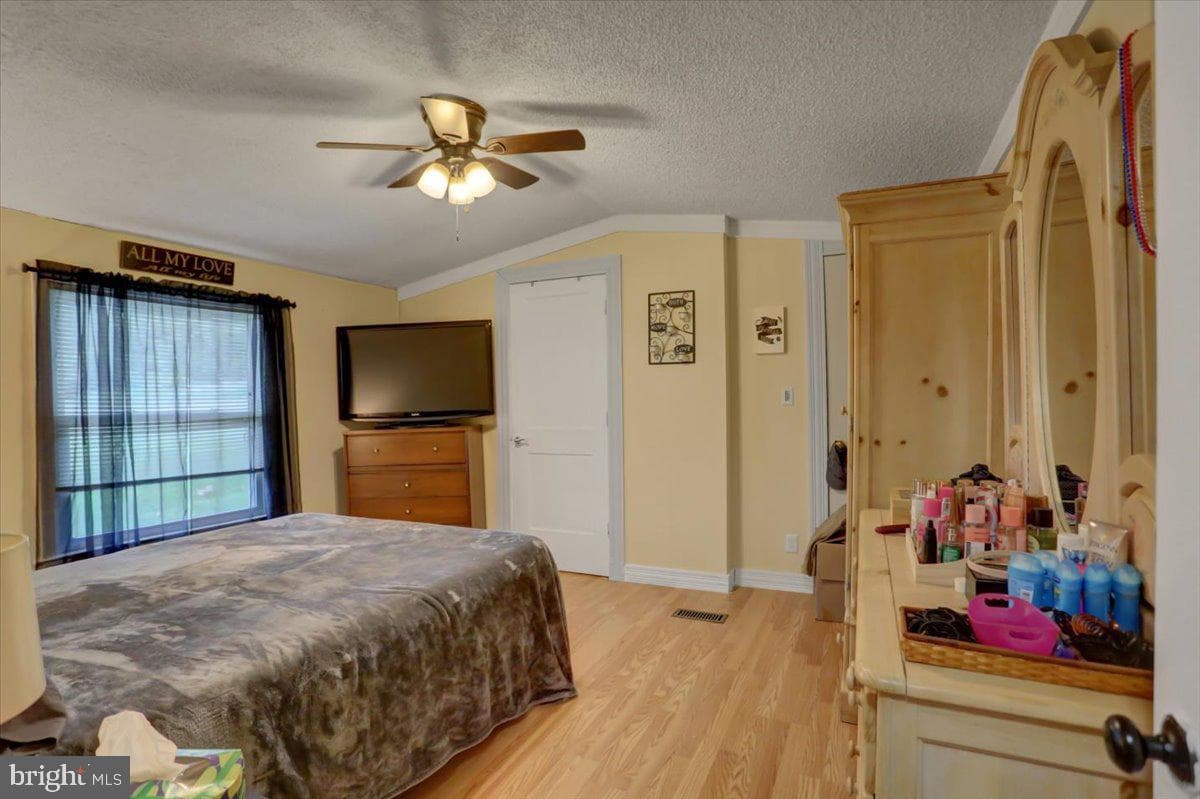 235 Shippensburg Mobile Estates photo 9