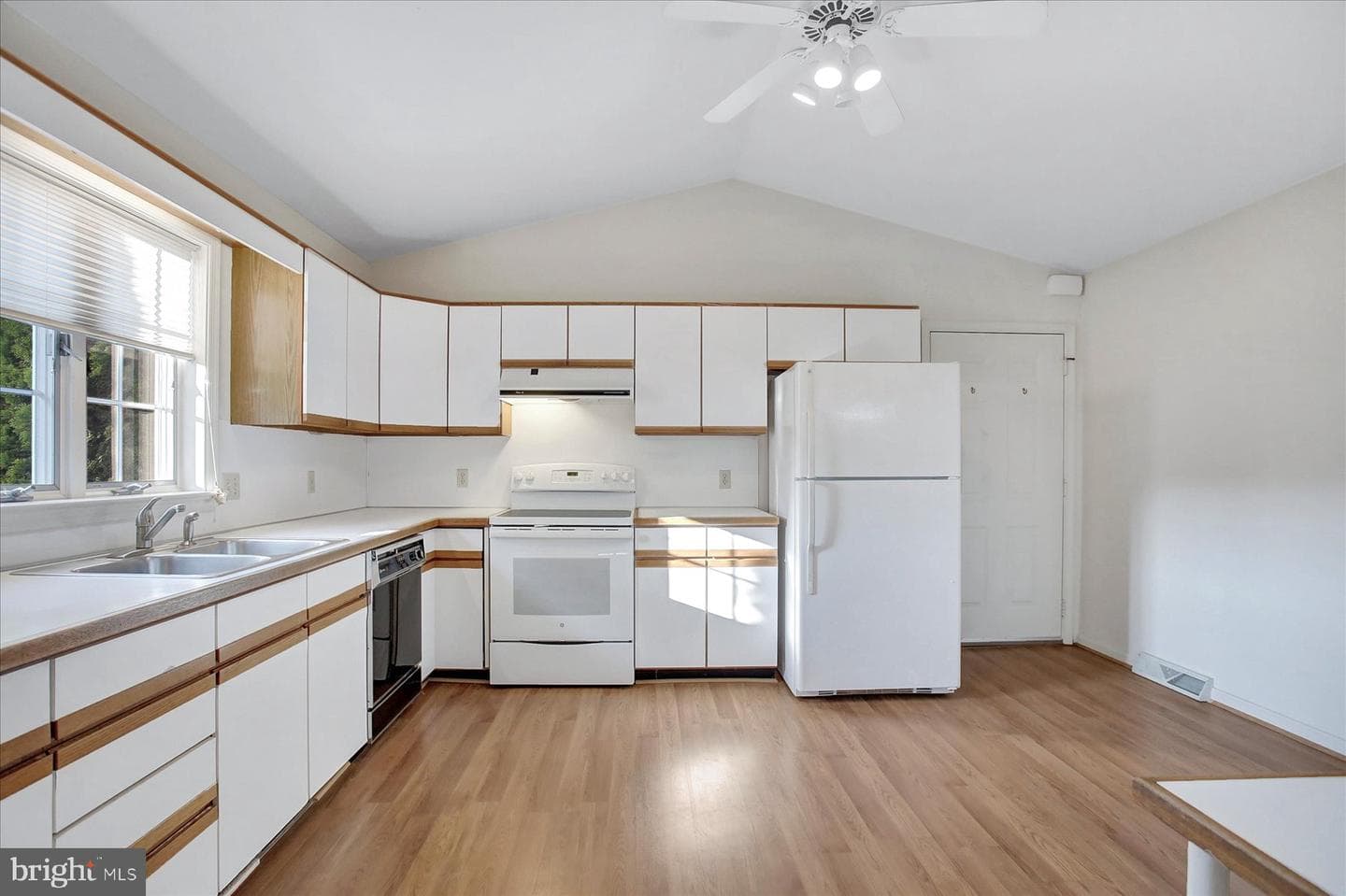120 Strayer Drive photo 8