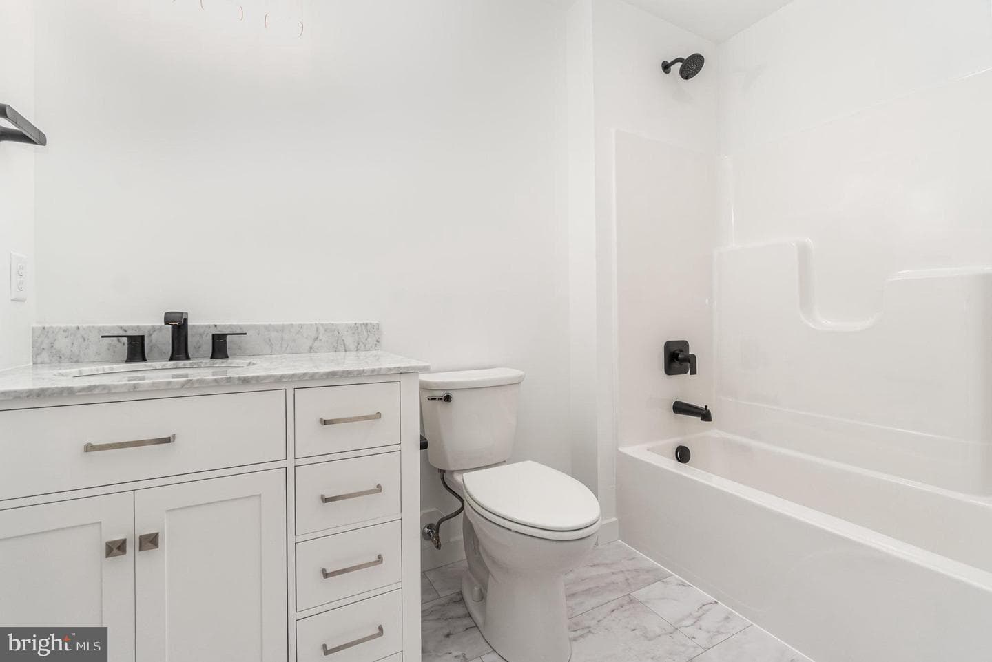 2077 Reservoir Drive photo 18