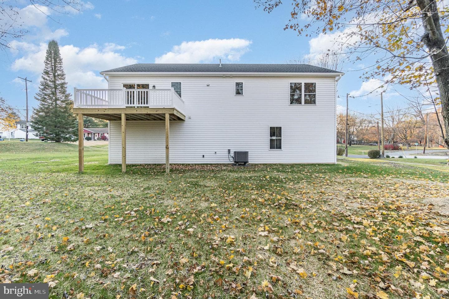 2077 Reservoir Drive photo 28