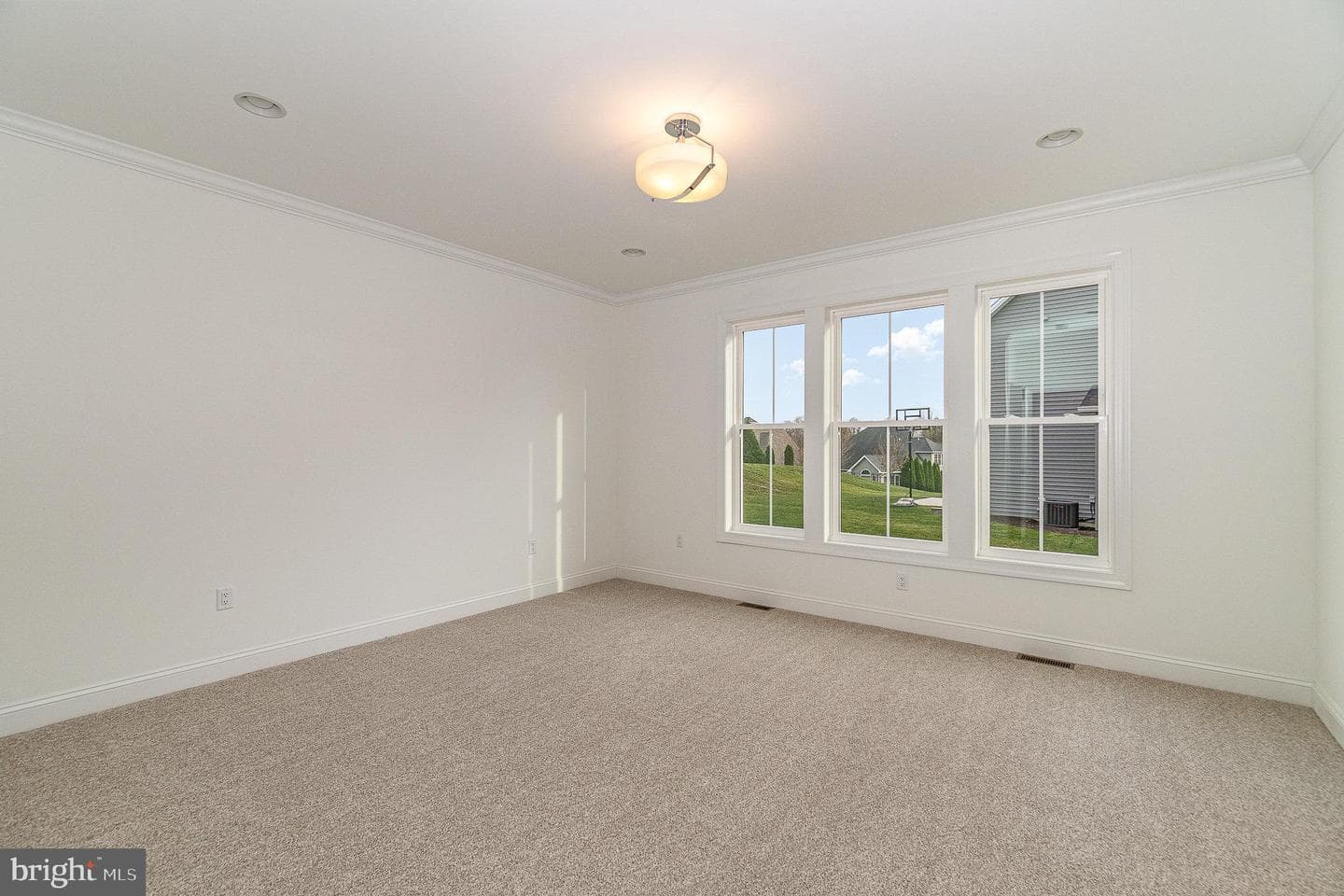 700 Grandon Way photo 10