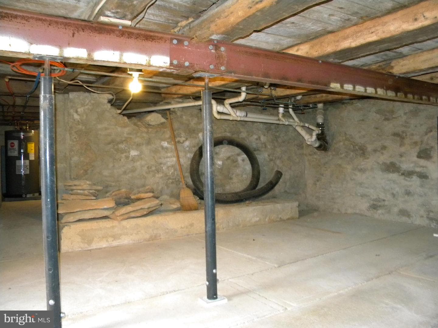 928 Goodyear Road photo 10