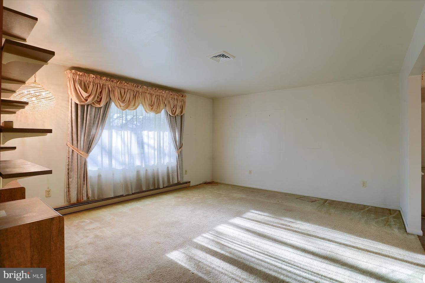 216 Maple Lane photo 9