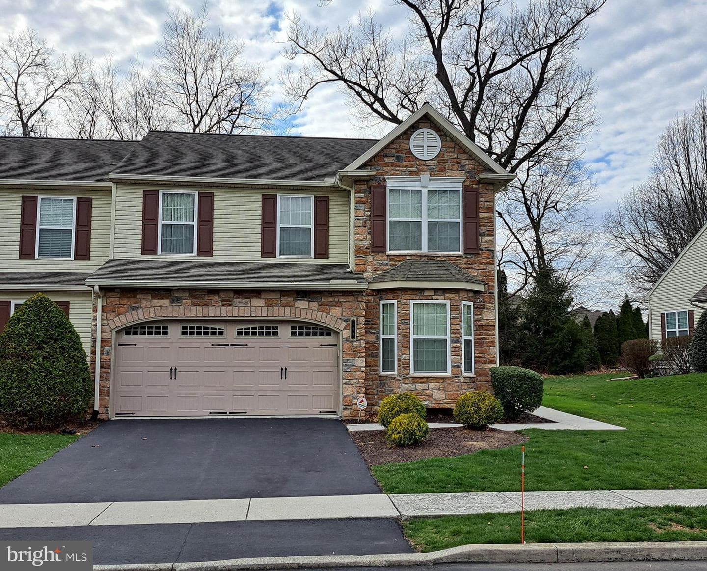 109 Pin Oak Court #5 photo 1