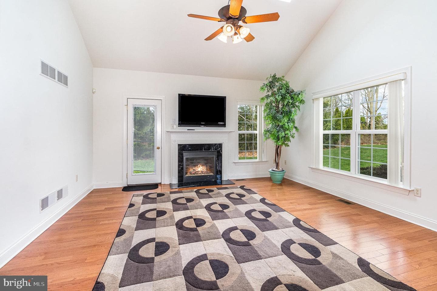 109 Pin Oak Court #5 photo 15