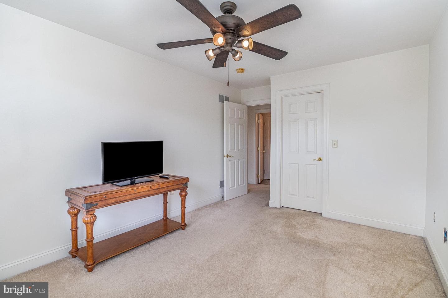 109 Pin Oak Court #5 photo 32