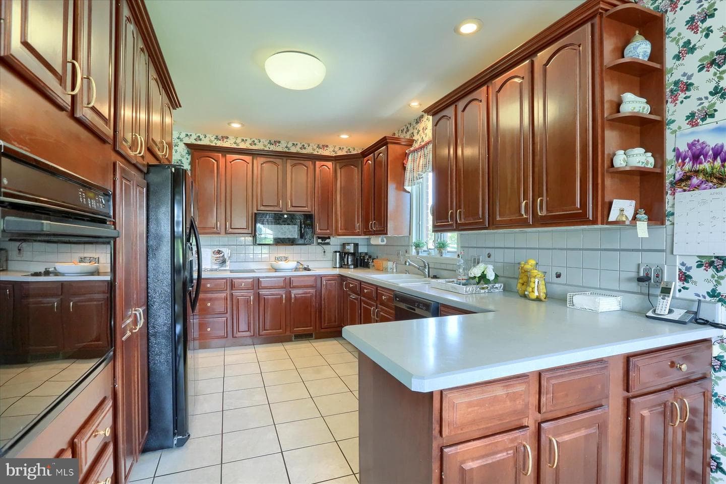 11 E Harmon Drive photo 16