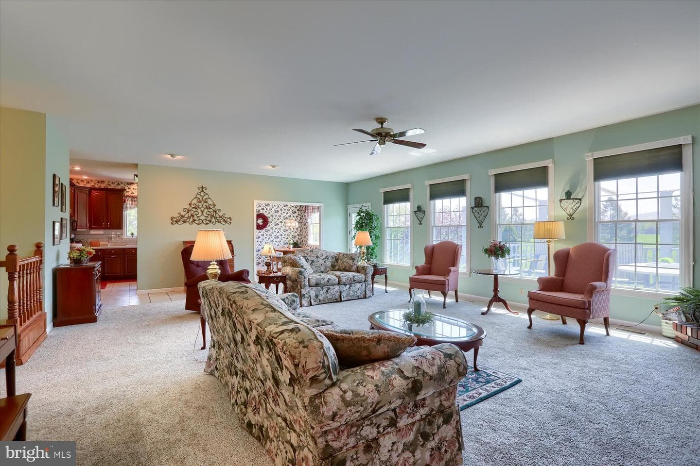 11 E Harmon Drive photo 19
