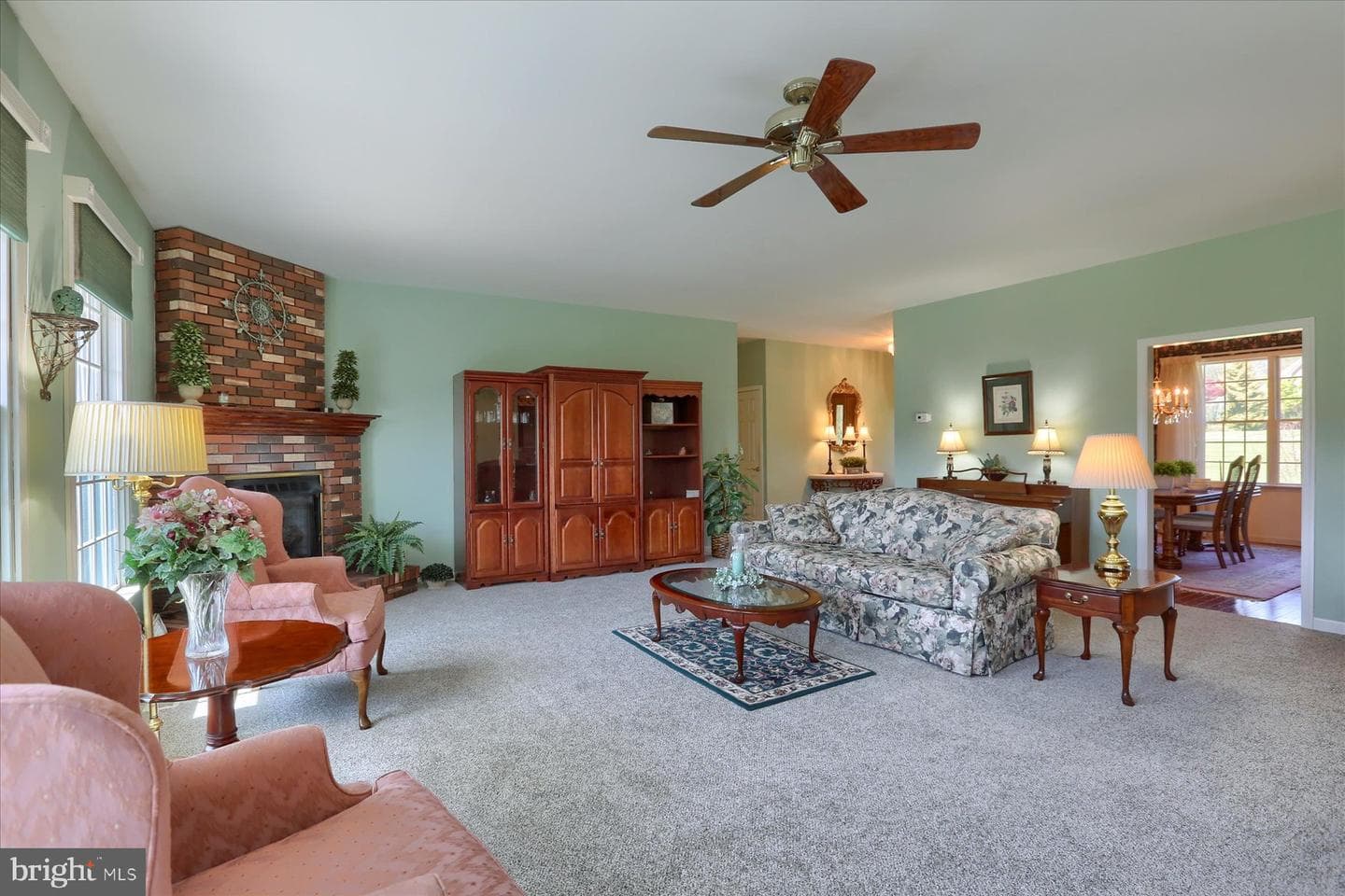 11 E Harmon Drive photo 20