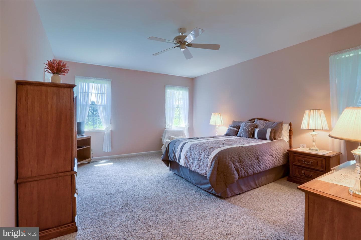 11 E Harmon Drive photo 24