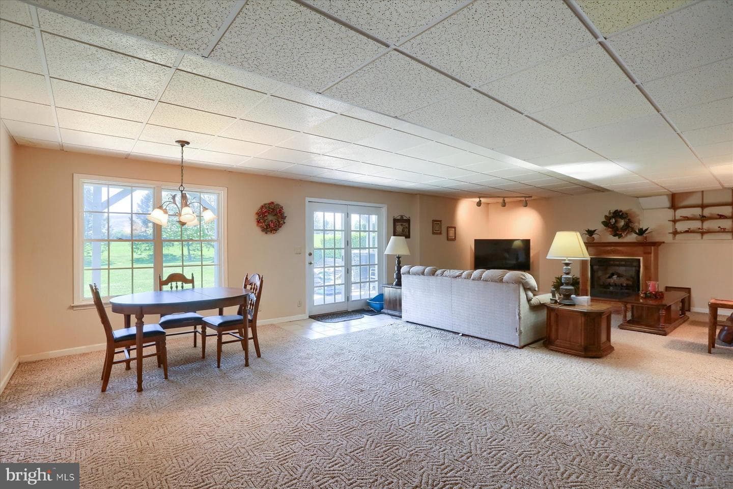 11 E Harmon Drive photo 35