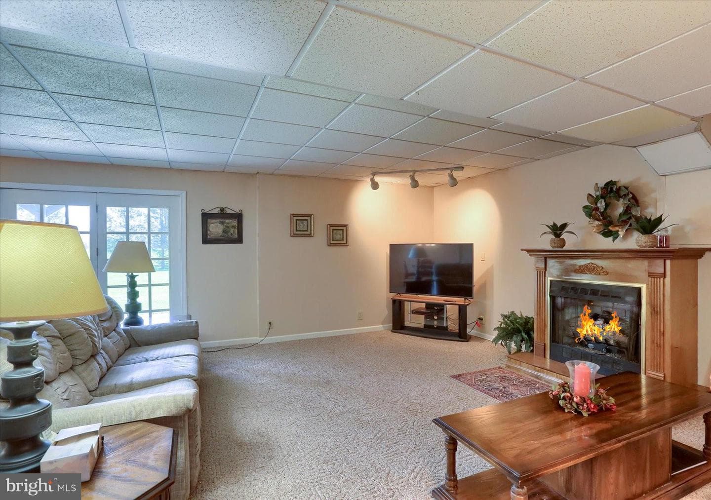 11 E Harmon Drive photo 36