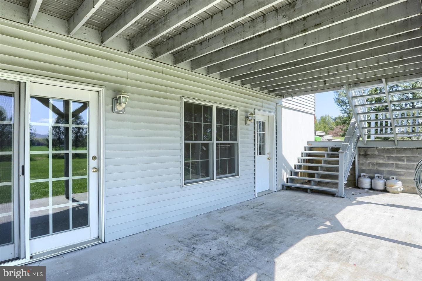 11 E Harmon Drive photo 40