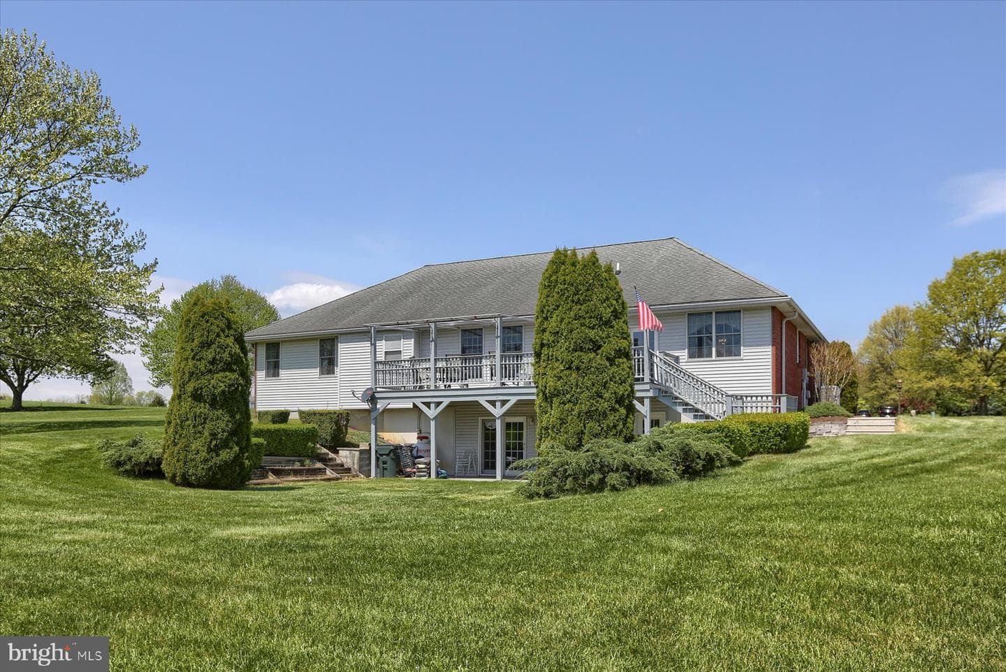 11 E Harmon Drive photo 44